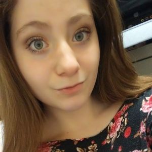 Meet your Posher, Keely paige